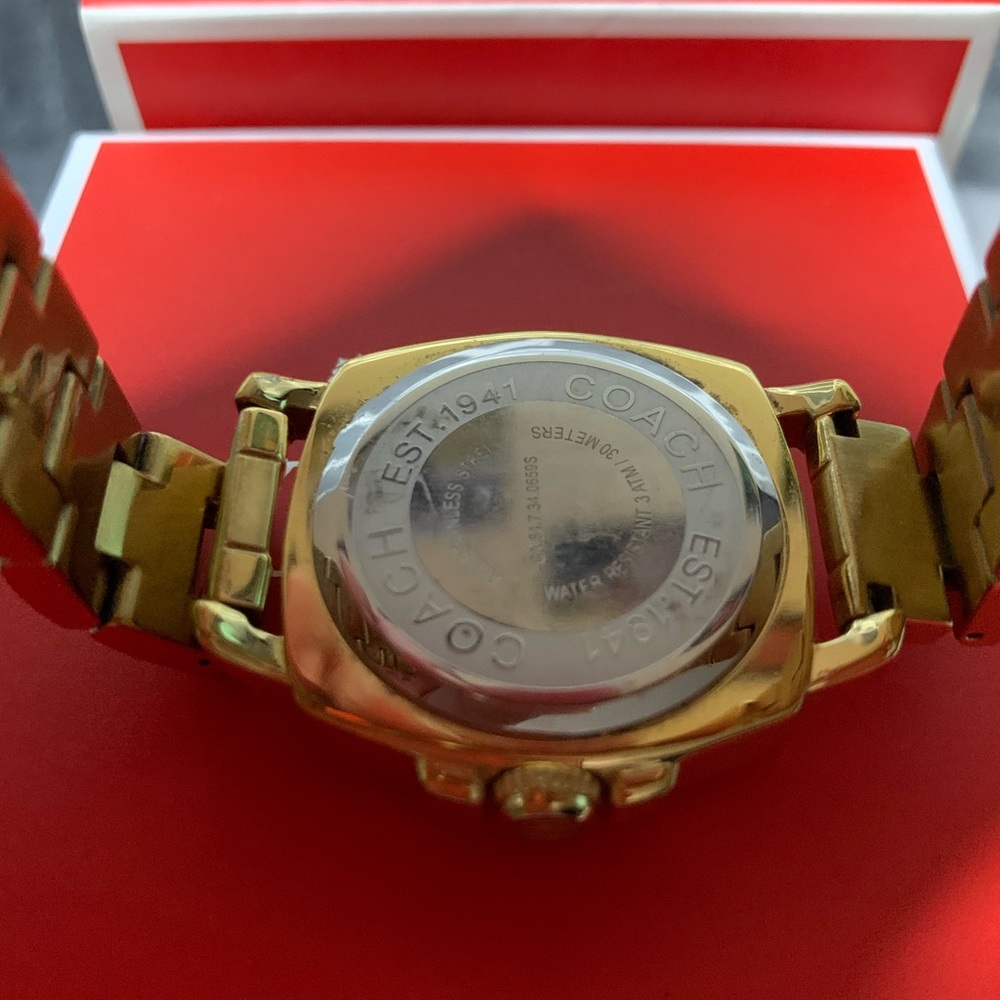 Coach Watch - Picture 3 of 4